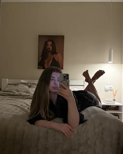 Bella